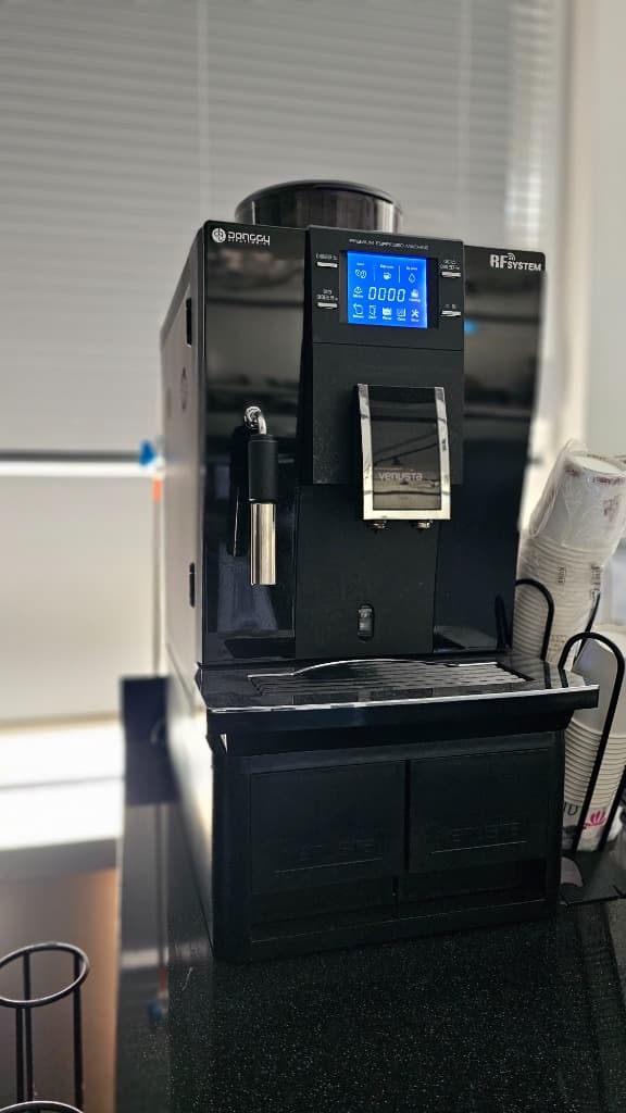 고급 원두 커피 머신